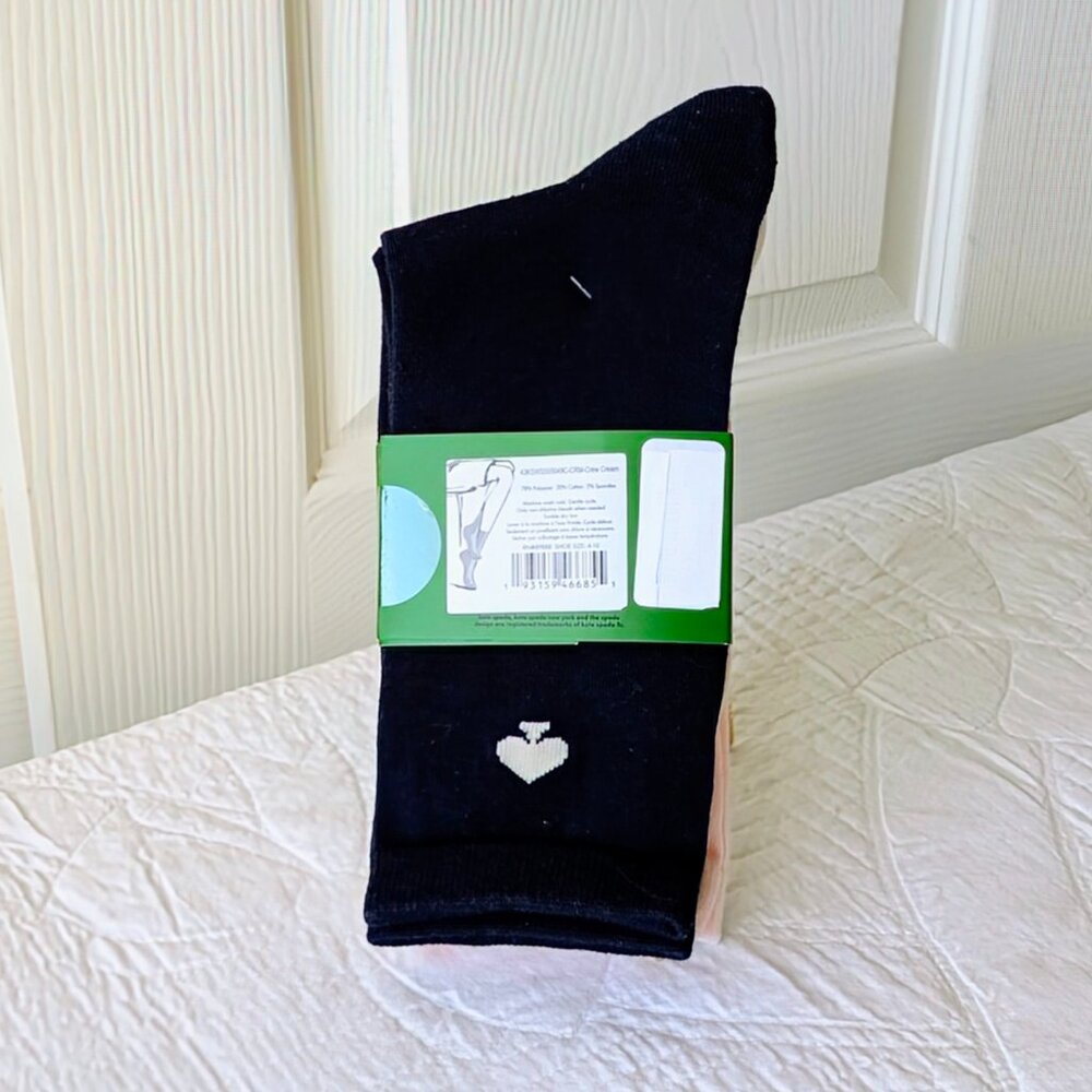 ♠️ Kate Spade New York Crew Socks 3-Pack Face Lipstick Print NWT - Picture 3 of 6